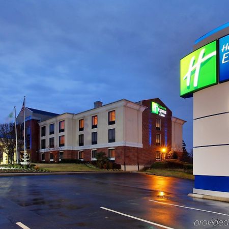 Holiday Inn Express North Тайлер Экстерьер фото