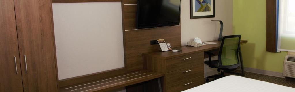Holiday Inn Express North Тайлер Экстерьер фото