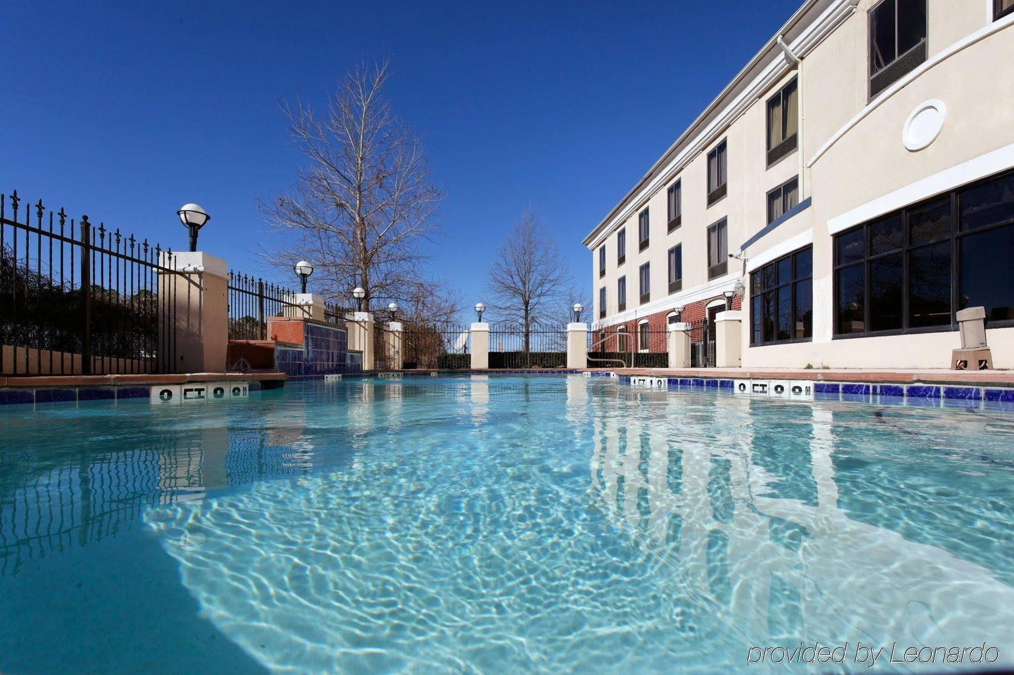 Holiday Inn Express North Тайлер Экстерьер фото