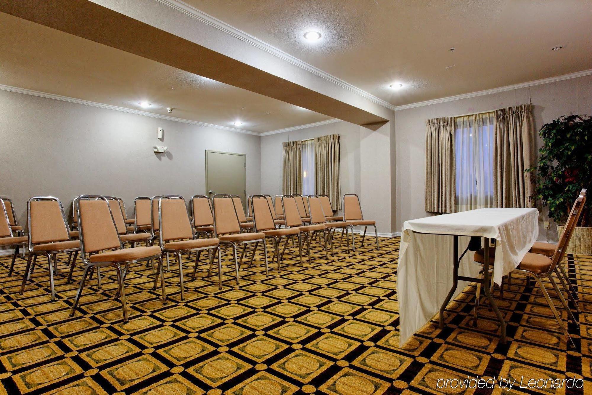 Holiday Inn Express North Тайлер Экстерьер фото