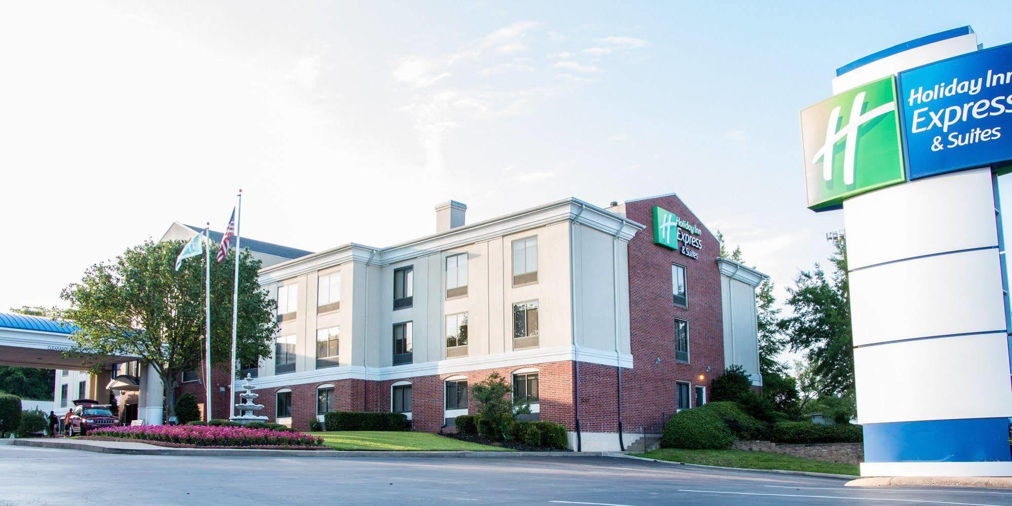 Holiday Inn Express North Тайлер Экстерьер фото