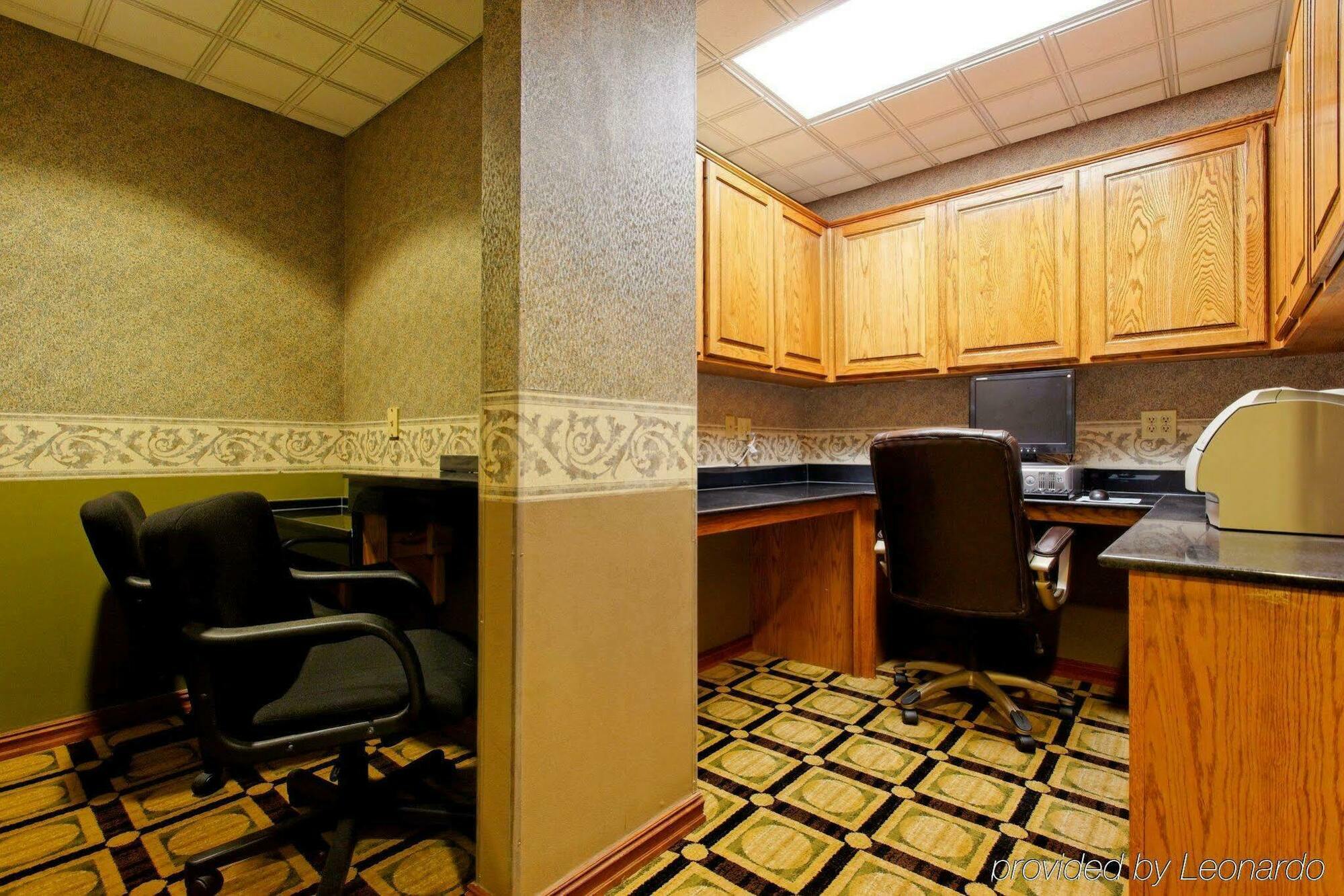 Holiday Inn Express North Тайлер Экстерьер фото